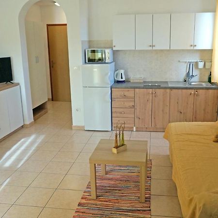 Studio Apartment Michelle - Intermezzo With Sea View Рабац Экстерьер фото